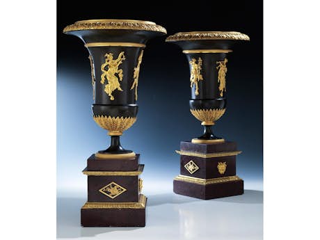 Paar Kaminziervasen in Bronze und Teilvergoldung